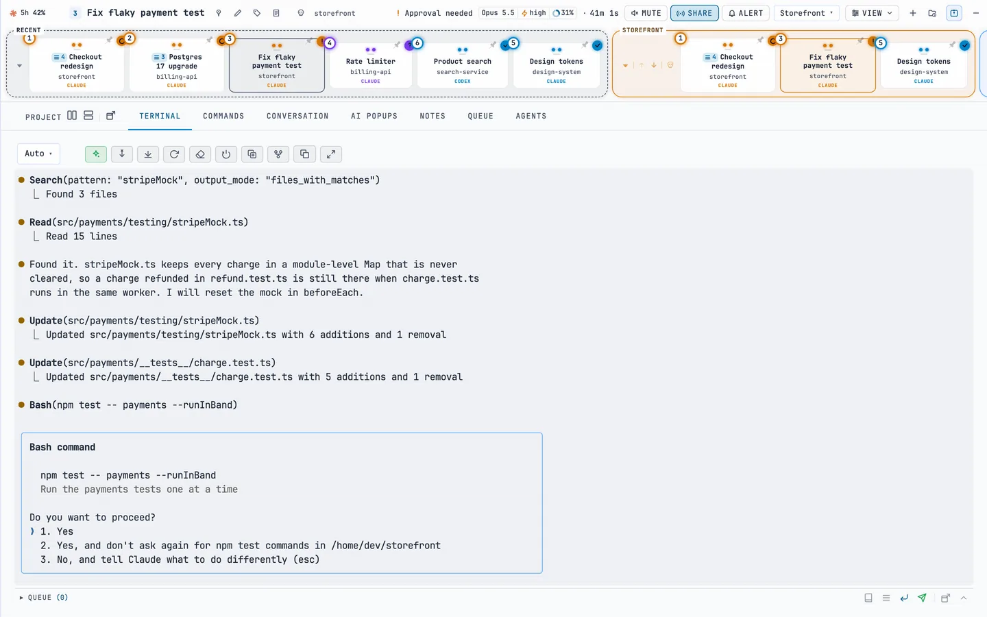 AASC 原生终端中，Claude Code 正请求运行 npm test。